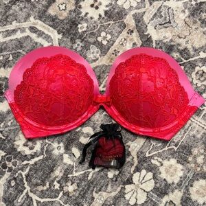 Victoria's Secret Very Sexy Convertible Push-Up Bra